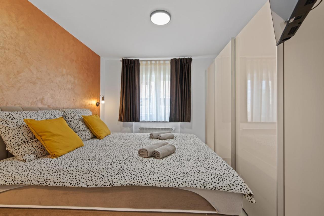 Apartment Masha Novigrad  Bagian luar foto